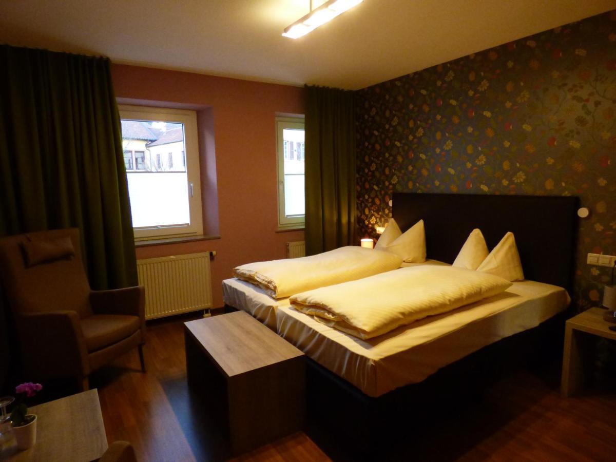 Zum Kronprinzen Hotel Garni Weyher Kültér fotó