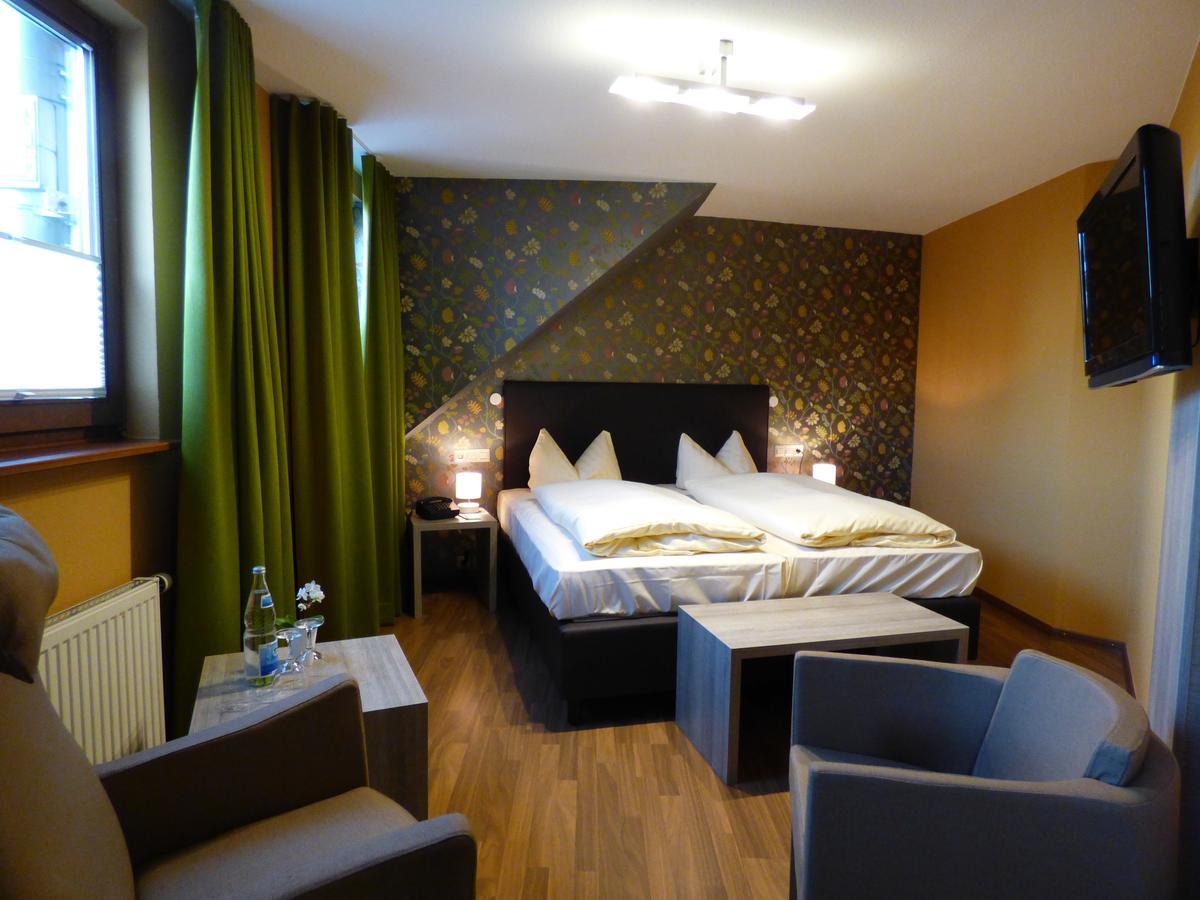 Zum Kronprinzen Hotel Garni Weyher Kültér fotó